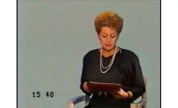 Диктор Светлана Токарева зачитывает программу передач СССР 1988 г Жесть - фото 5