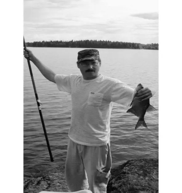 Проходя же близ моря Галилейского Иисус увидел двух братьев и говорит им - фото 21