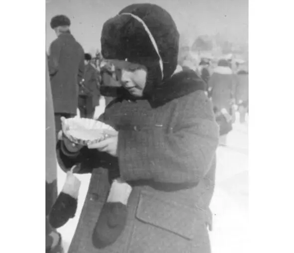 Проводы зимы 1980 год Мы выкладываем свои фотографии а потом ждем от друзей - фото 8
