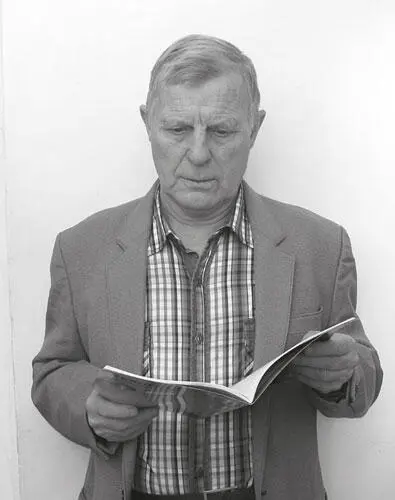 Александр Скуридин Член Союза писателей России с 1998 г кандидат в члены - фото 1