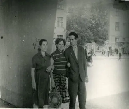 Гусь и его жена Лидия Федоровна 1960 г На Кузнецком мосту в нашей бывшей - фото 5
