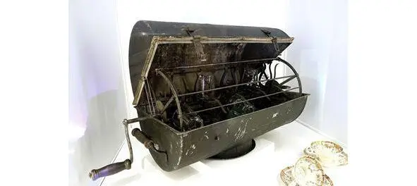 Рисунок 10 Ручная посудомоечная машина Карла Хюльтенберга 1860 год Швеция - фото 10