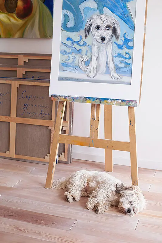 Pablo in the studio Pablo and dolphins 2019 Paper tempera 70x50 cm The - фото 15