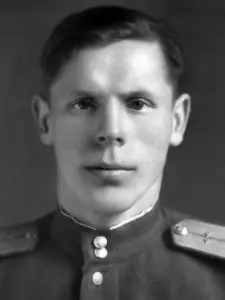 ст лейтенант мл лейтенант 1921 Авиачасти 247 иап156 гиап июнь 1943 - фото 92
