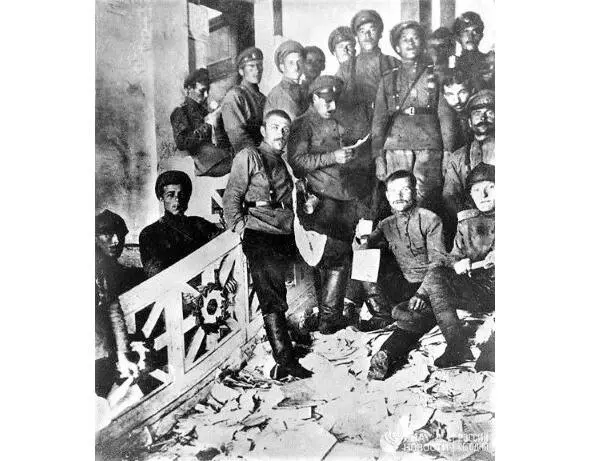 Новые хозяева особняка Глава 2 Тревожная весна 1917го Борьба за особняк - фото 16