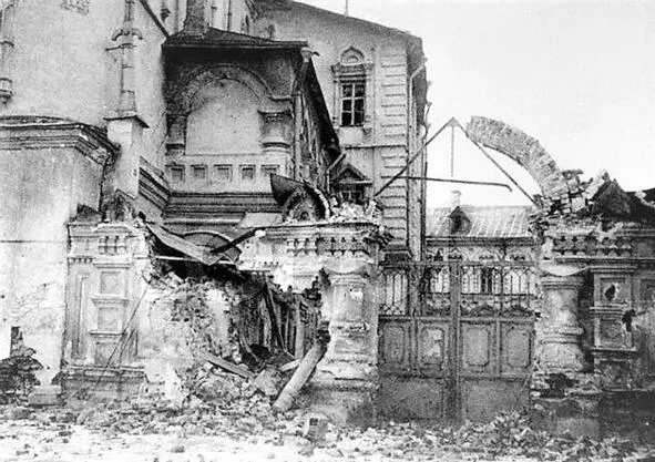 Разрушенный Кремль Ноябрь 1917 год Москва Снесение памятника Александру - фото 37