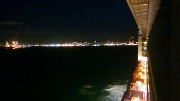 Барселона Раннее утро С балкона каюты Завтрак мы планировали на 830 И нам - фото 14