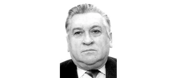 Анатолий Васильевич Сафонов К зданию со стороны противоположной направлению - фото 3