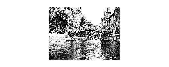Мэй Экскурсантка Мосты над Темзой как в Париже повисли низко над водой - фото 1