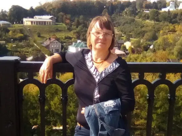 Живёт в г Балашиха Московской области Работала в нескольких издательствах - фото 4