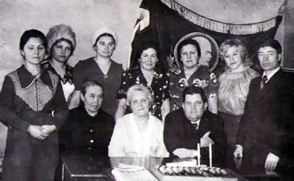 Вышла замуж родила восьмерых детей Один сын умер в младенчестве еще один - фото 16
