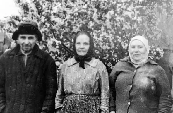 Всю жизнь мама лечила людей в д Ямино где не было даже фельдшерского пункта - фото 9