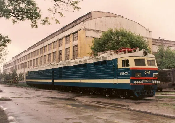 Электровоз ВЛ85 Официальные отчеты свидетельствовали о том что экономика Дона - фото 13
