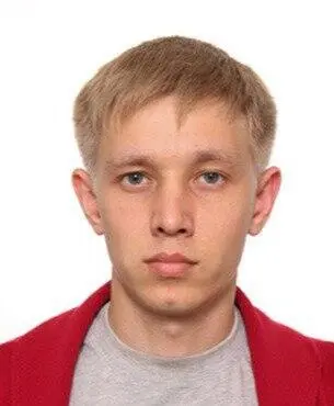 Шнайдер Роман Юрьевич 28 лет специалист по продажам Литературная - фото 1
