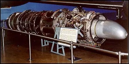 Реактивный двигатель ДженералЭлектрик J35 С таким двигателем можно было - фото 1