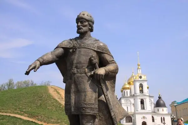 Памятник Юрию Долгорукому г Дмитров В 220 километрах от Москвы и в 40 - фото 27