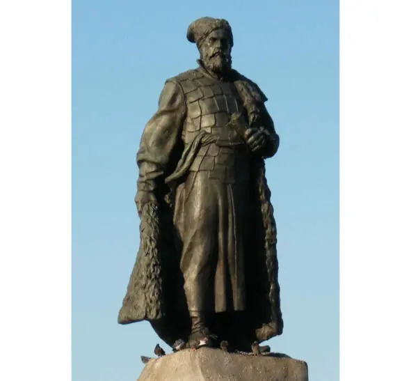 Памятник Е П Хабарову Земля на Севере была не слишком плодородной Пахали в - фото 7