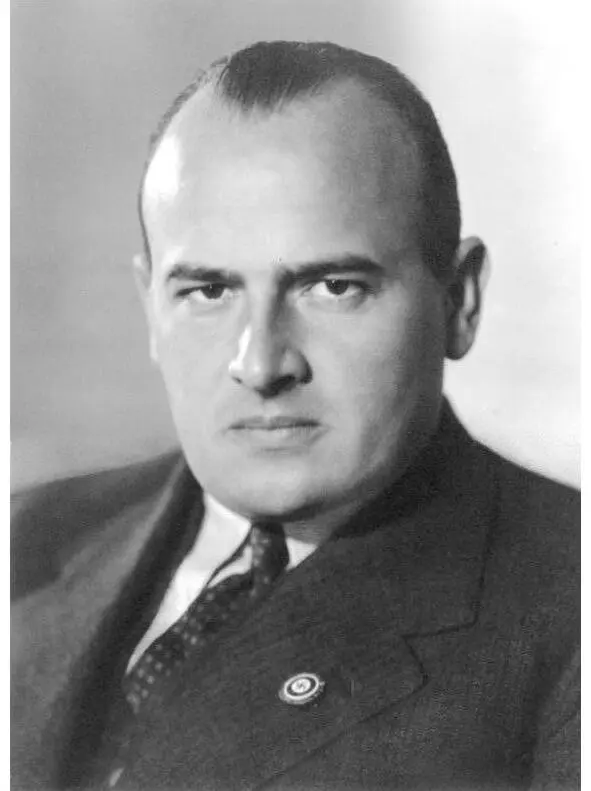 Ганс Франк 15 сентября 1939 года я получил задание принять на себя управление - фото 9