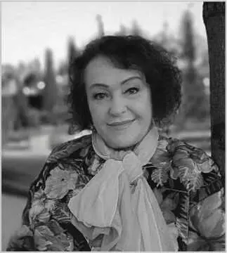 Людмила Александровна Безусова родилась 22 мая 1955 года в городе Лабинске - фото 6