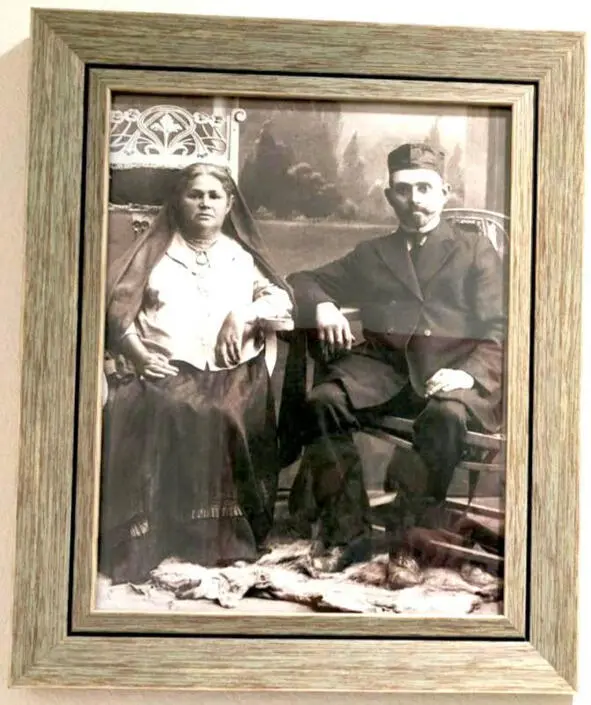 Дедушка и бабушка Иосифа Трегуба Сначала о папиных родителях Папин отец - фото 1
