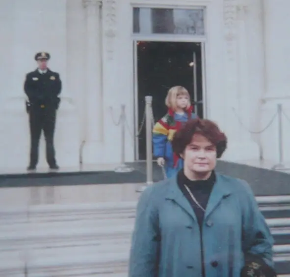1997 год Вашингтон Я на выходе из Белого дома Только обозрела Овальный - фото 3