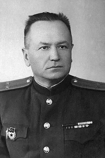 Подполковник десантных войск Александров Василий Иванович В 1954 году наш - фото 6
