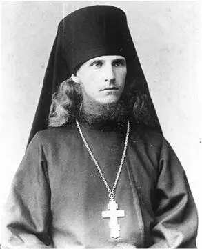 Иеромонах Петр Зверев настоятель КнязьВладимирского храма Эти искушения не - фото 5