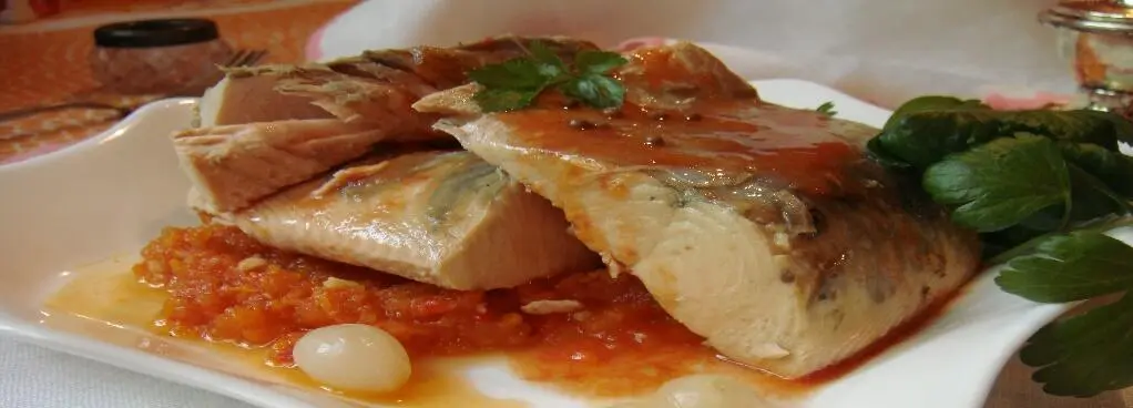 Лук морковь коренья очистить обмыть и нарезать кусочками Залить холодной - фото 25