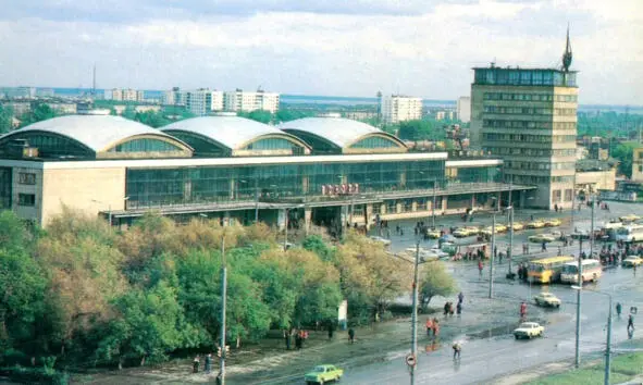 Но зато реставрационные работы 1990ых годов влетели в копеечку Теперь наш - фото 12