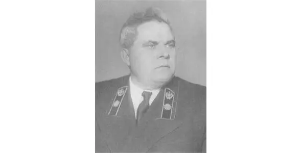 Министр химическим промышленности СССР ТИХОМИРОВ Сергей Михайлович Министр - фото 56