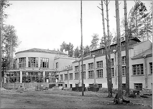 Главное здание клинического санатория Лечсанупра Кремля Барвиха 1934 г - фото 5