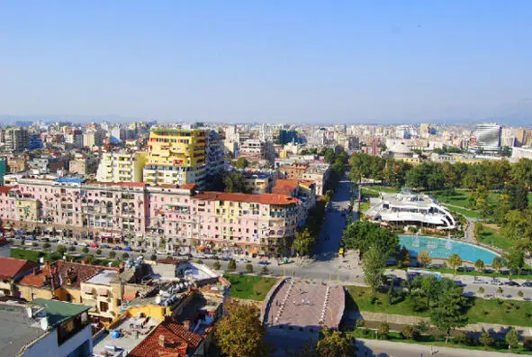 Тирана Столица Албании Албания государство Европы с необычно развитым - фото 1