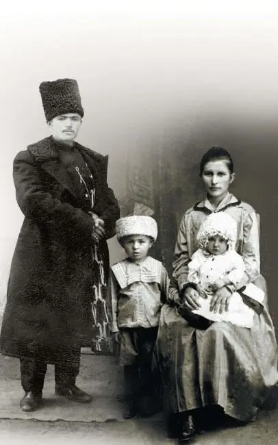 Год 1914й Началась война с Германией Проводили братьев Василия Ивана и - фото 58