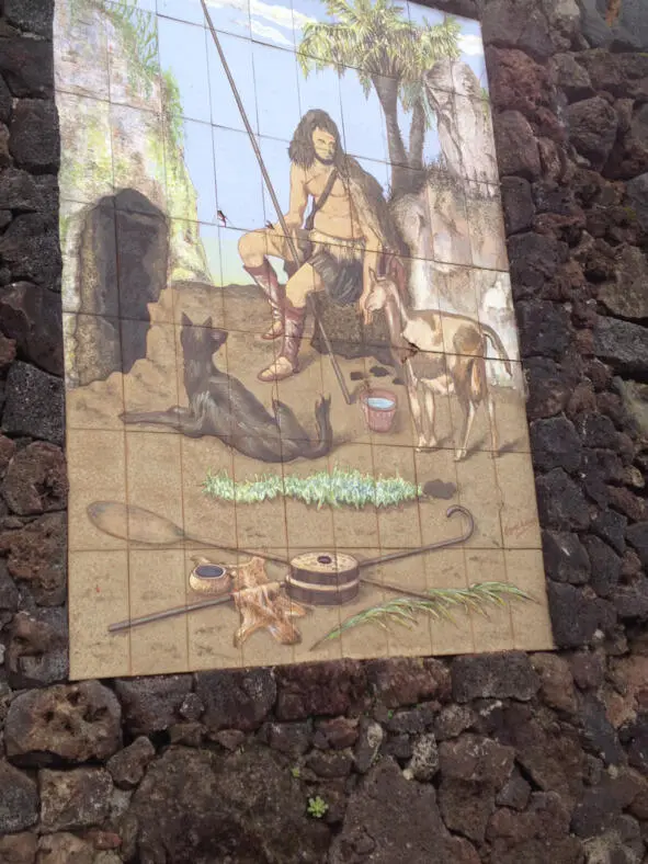 Вход в парк Таоро предваряет панно с изображением аборигена сразу скажу - фото 8