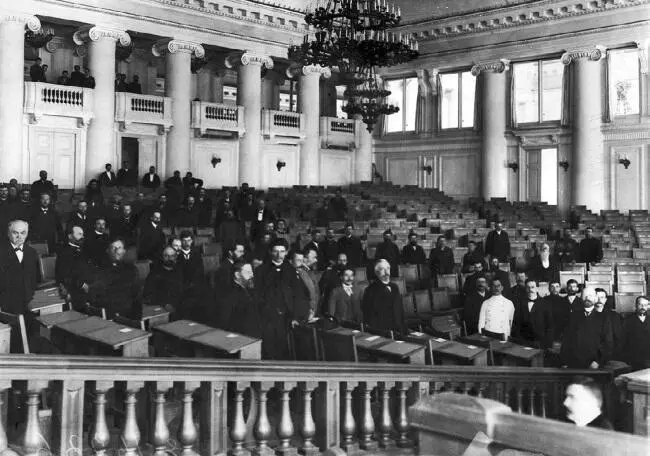 Депутаты Первой Государственной думы в зале заседаний Таврического дворца 1906 - фото 21