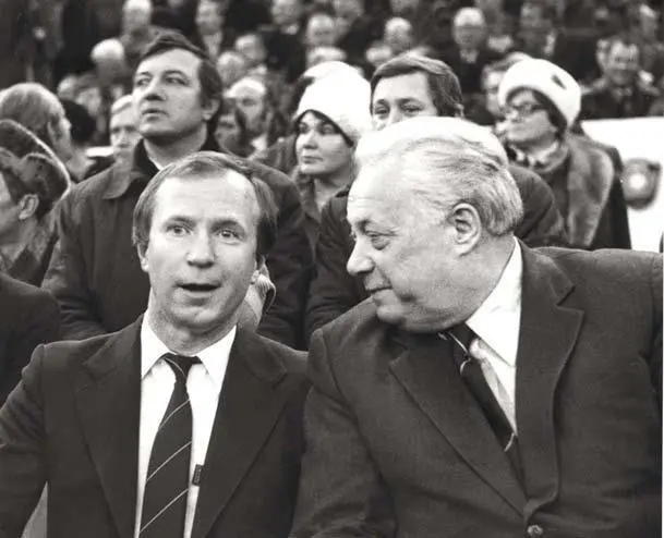 За пять минут до финального свистка 21 ноября 1984 г П Ф Садырин и Н Н - фото 16