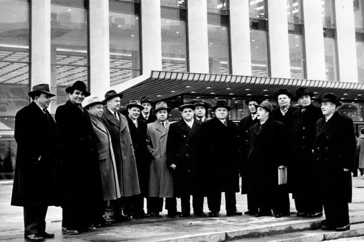 Делегаты XXII съезда КПСС от Свердловской областной партийной организации - фото 9