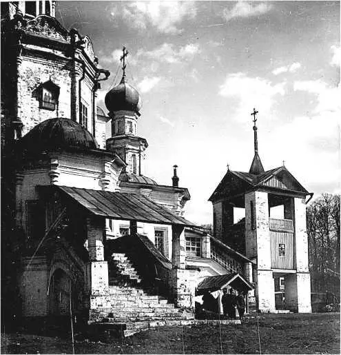 Рядом с церковью памятник природы Липовая аллея на которой сохранился - фото 42