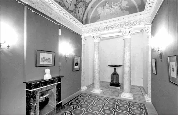 Малый кабинет графини СВ Строгановой В конце 1930х гг в Строгановском - фото 25