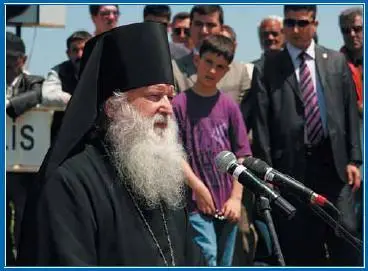 8 Говорит епископ Михаил 9 Выступают турецкие официальные лица заместитель - фото 35