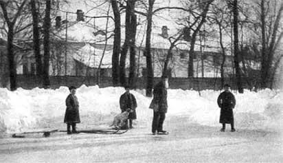 Лев Толстой на коньках Родные очередную затею пожилого графа конечно не - фото 11