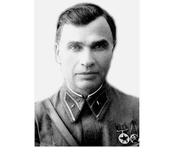 Командующий Киевским Особым военным округом ЮгоЗападным фронтом - фото 6