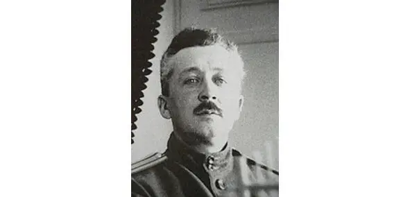 Полковник Е С Кобылинский Комиссар вел столь подробную беседу с полковником - фото 6