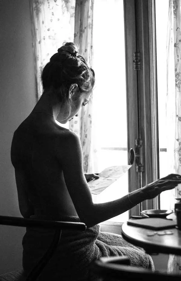 Write about me she said for whats the use in loving a poet if they - фото 17
