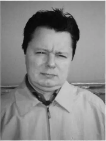 ОЛЕГ САВЕЛЬЕВ ЧЕЛОВЕК СЛАБЫЙ РАССКАЗ Старость ни на чем не сказывается так - фото 15