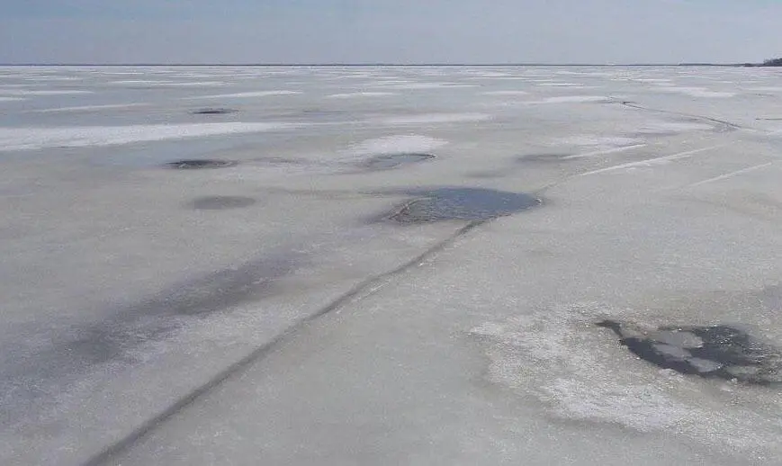 Лед на Чудском озере Конец ознакомительного фрагмента Текст предоставлен ООО - фото 3