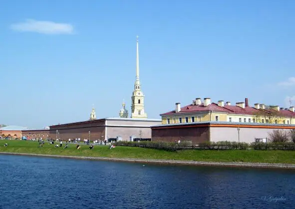 Вид СанктПетербургской Петропавловской крепости со стороны протоки Большая - фото 28