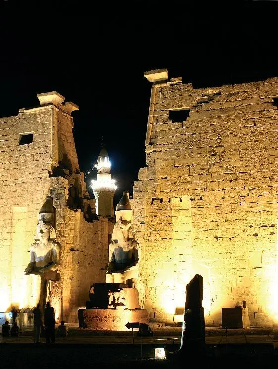 Луксорский храм Съемка с использованием штатива см фото на следующем - фото 130