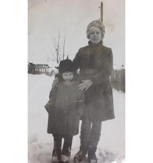 Старшая сестра Татьяна с дочерью Ириной г Кемерово По вечерам когда еще - фото 5