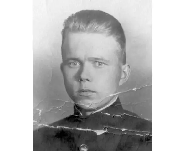 Александр Михайлович Соколов ТАЛЛИН После окончания Академии отец служил на - фото 3